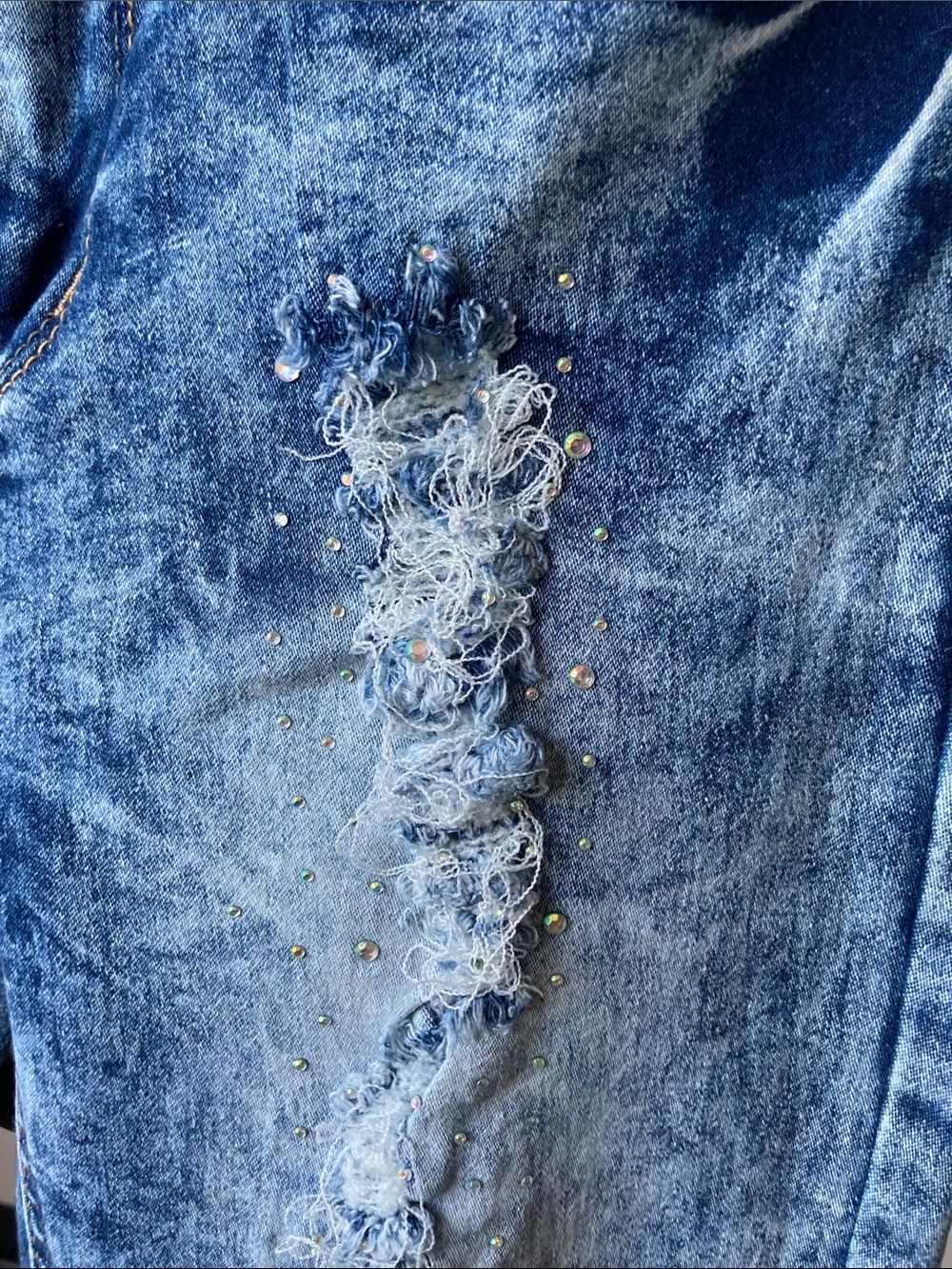 Rebel love jean distressed retro jean acid wash like color embellished 5 / 6 jr - Picture 5 of 17